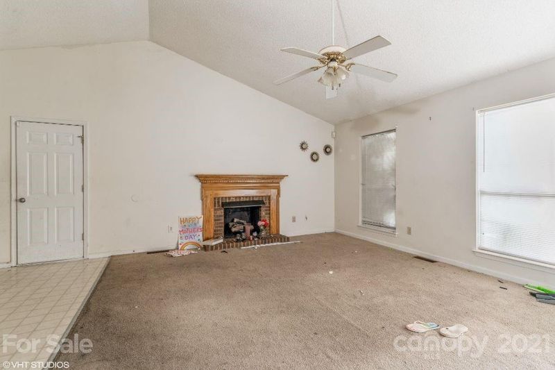 9500 Melanie Thompson Dr, Charlotte, NC 28213