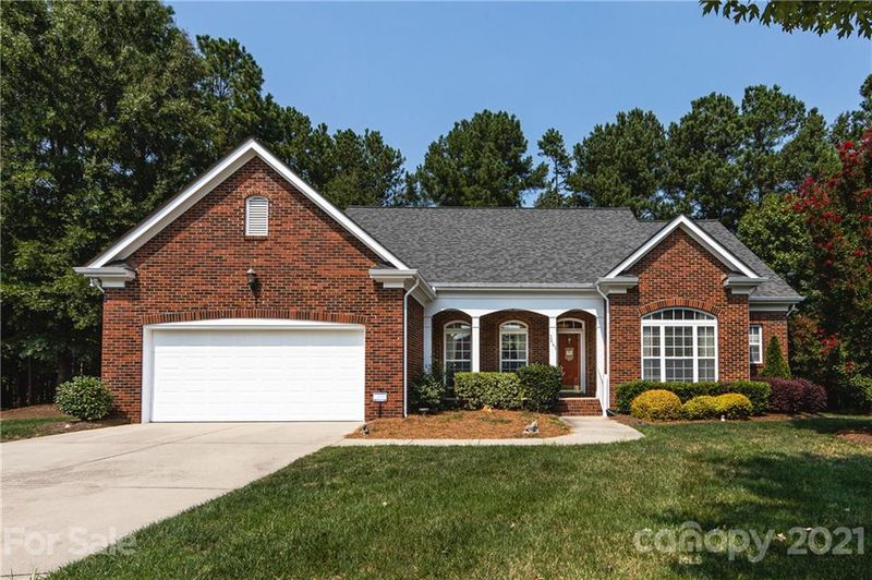 3641 Savannah Hills Dr, Matthews, NC 28105