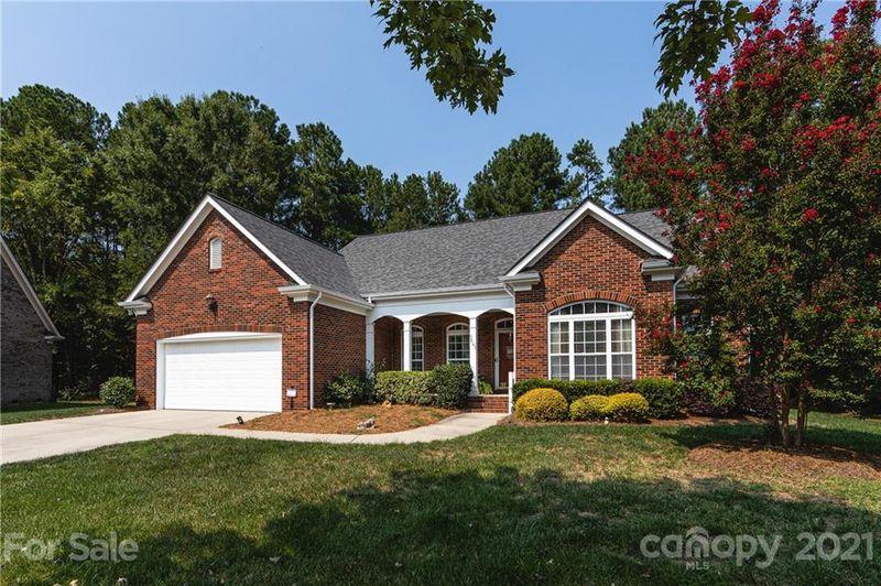 3641 Savannah Hills Dr, Matthews, NC 28105