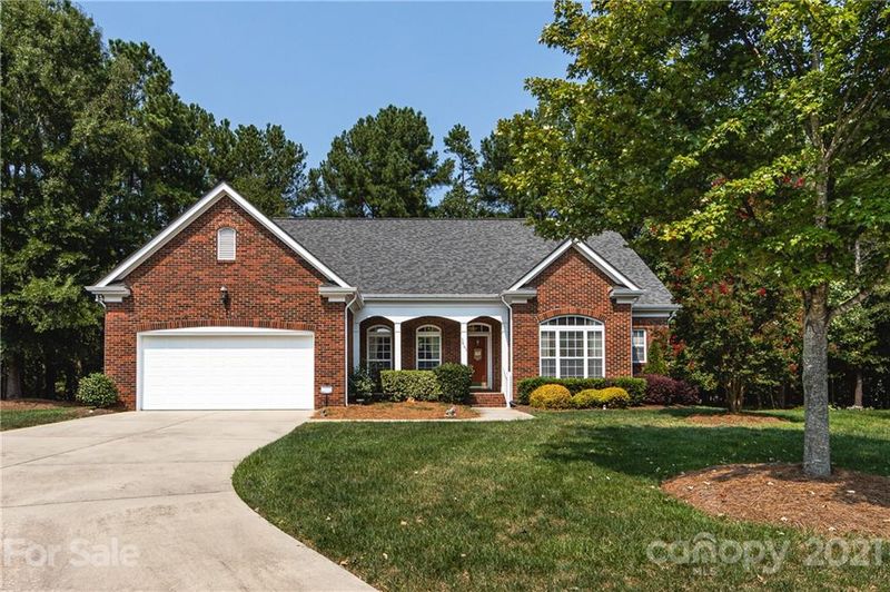 3641 Savannah Hills Dr, Matthews, NC 28105