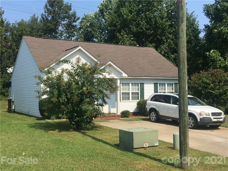 2343 Blue Hampton Ln, Charlotte, NC 28213