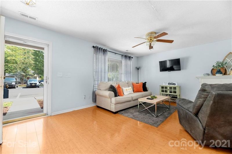 11582 Briddle Hall Ct, Charlotte, NC 28214