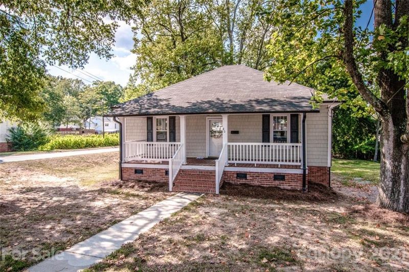 801 N Walnut St, Kannapolis, NC 28081