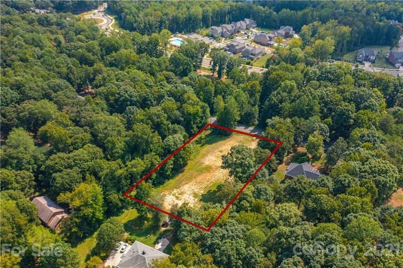 11133 Chestnut Hill Dr, Matthews, NC 28105