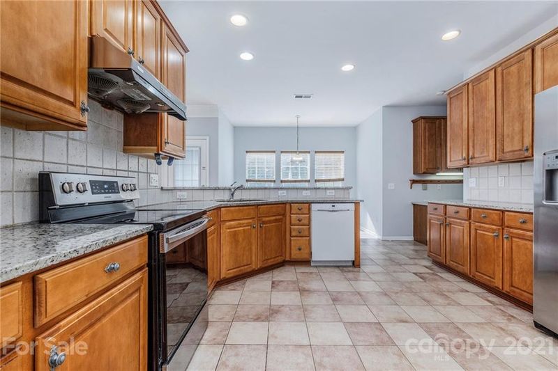 1831 Briarcrest Dr, Charlotte, NC 28269
