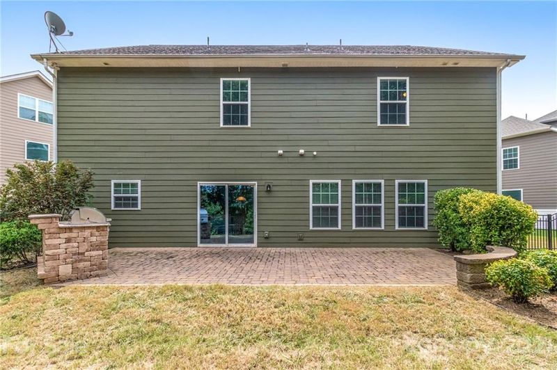 4051 Franklin Meadows Dr, Matthews, NC 28105