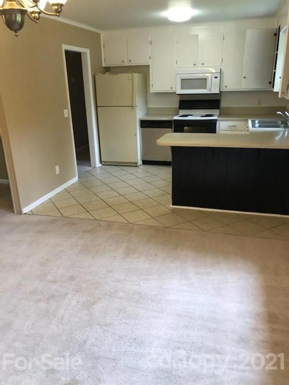 430 Owen Blvd, Charlotte, NC 28213