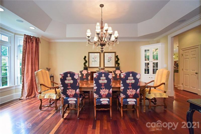 2087 46th Avenue Dr NE, Hickory, NC 28601