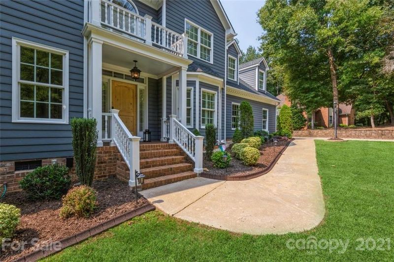 2346 Wedgewood Dr, Matthews, NC 28104