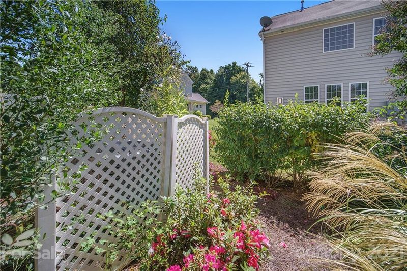 12340 Red Rust Ln, Charlotte, NC 28277
