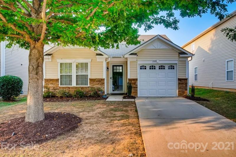 6519 Matlea Ct, Charlotte, NC 28215
