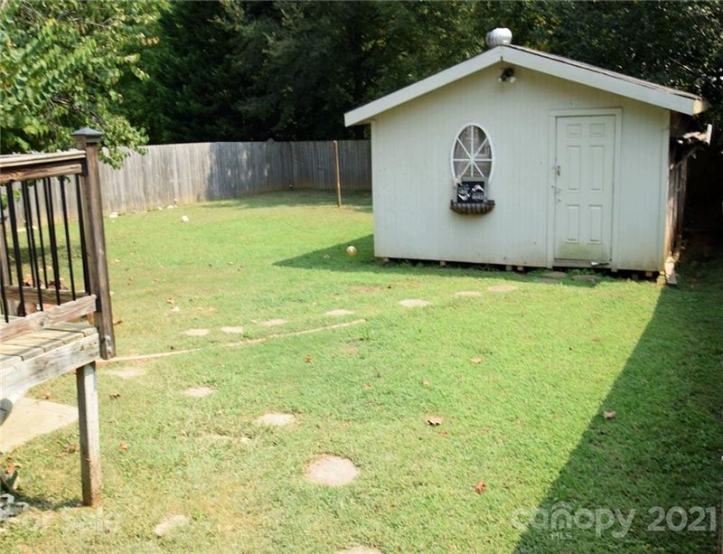 3036 Chenango Dr, Charlotte, NC 28212