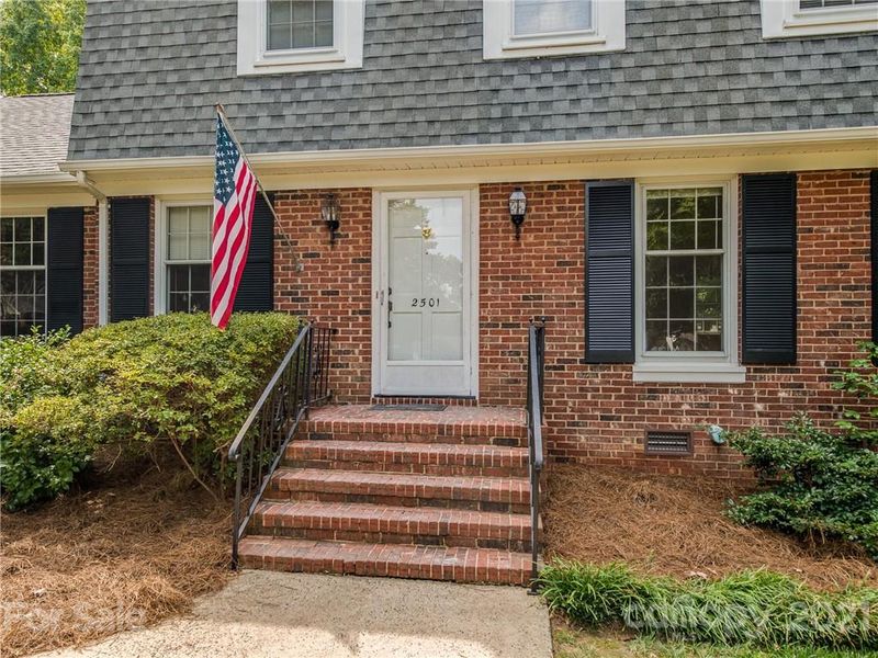 2501 Roundabout Ln, Charlotte, NC 28210