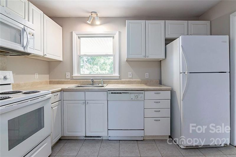 3330 Donovan Pl, Charlotte, NC 28215