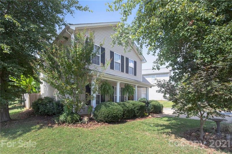 9325 Dewey Dr, Charlotte, NC 28214
