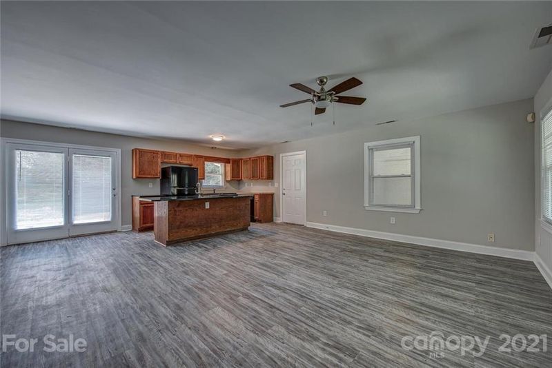 8010 Black Walnut Trl, Gastonia, NC 28056