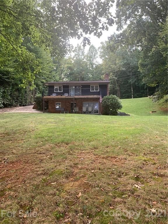 5200 Overlook Dr, Claremont, NC 28610