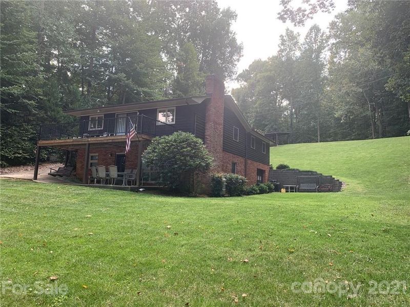 5200 Overlook Dr, Claremont, NC 28610