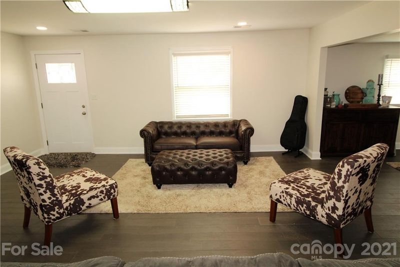 207 Hilltop Ln, Clover, SC 29710