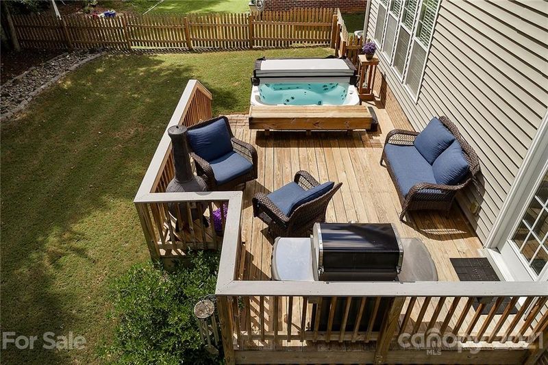 10902 River Oaks Dr NW, Concord, NC 28027