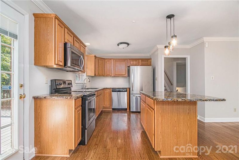 1329 Brockton Ln, Charlotte, NC 28226