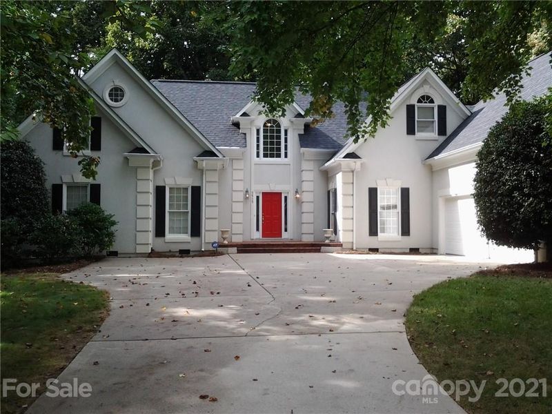 5515 Silchester Ln, Charlotte, NC 28215