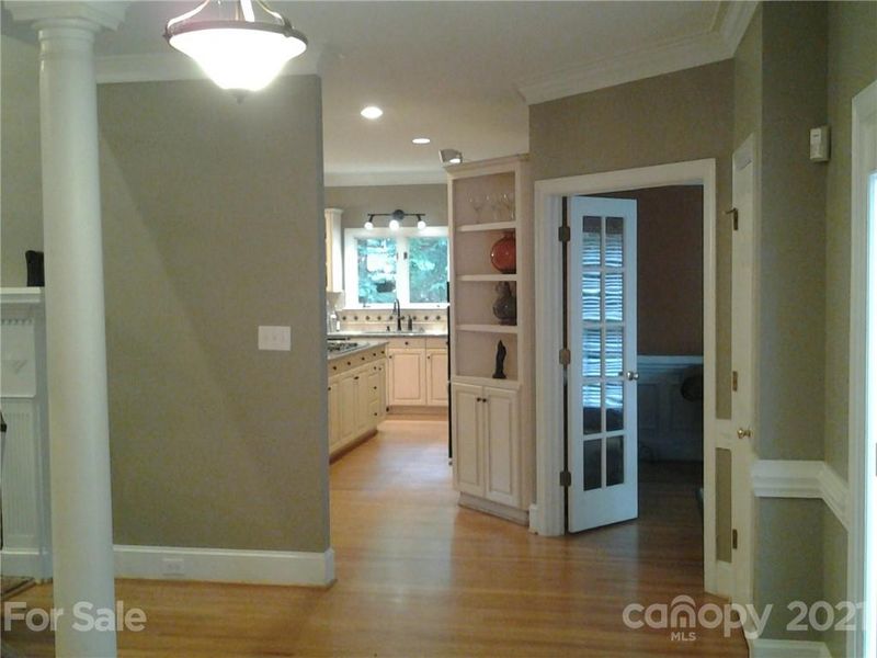 5515 Silchester Ln, Charlotte, NC 28215