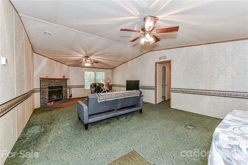 10907 Teresia Ln, Midland, NC 28107