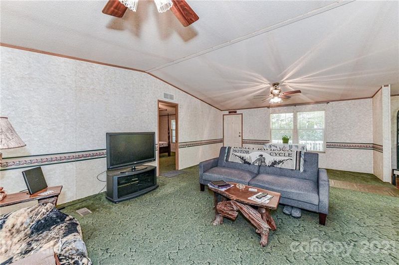 10907 Teresia Ln, Midland, NC 28107