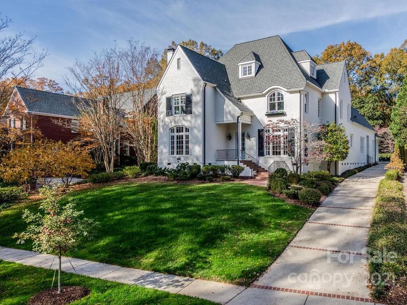 2027 Princeton Ave, Charlotte, NC 28207