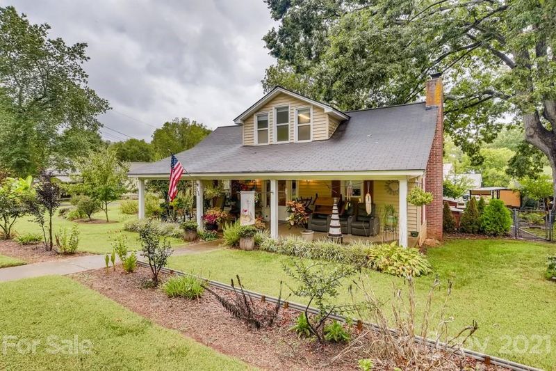 230 Wagner St, Troutman, NC 28166