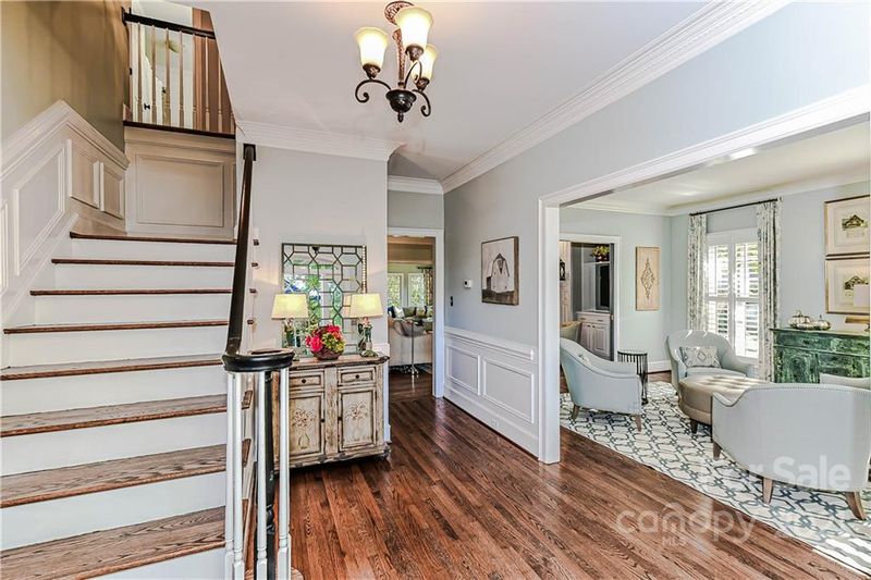 1116 Laurel Park Ln, Charlotte, NC 28270
