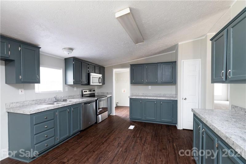 2926 Montview Rd, Sharon, SC 29742