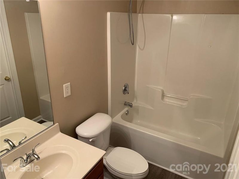 969 Tiger Ln, Charlotte, NC 28262