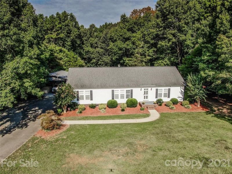 818 Monterey Dr, Iron Station, NC 28080