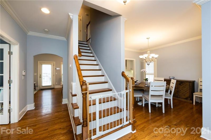 817 Millbrook Rd, Charlotte, NC 28211