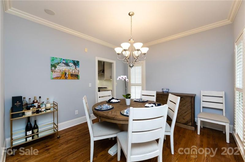 817 Millbrook Rd, Charlotte, NC 28211