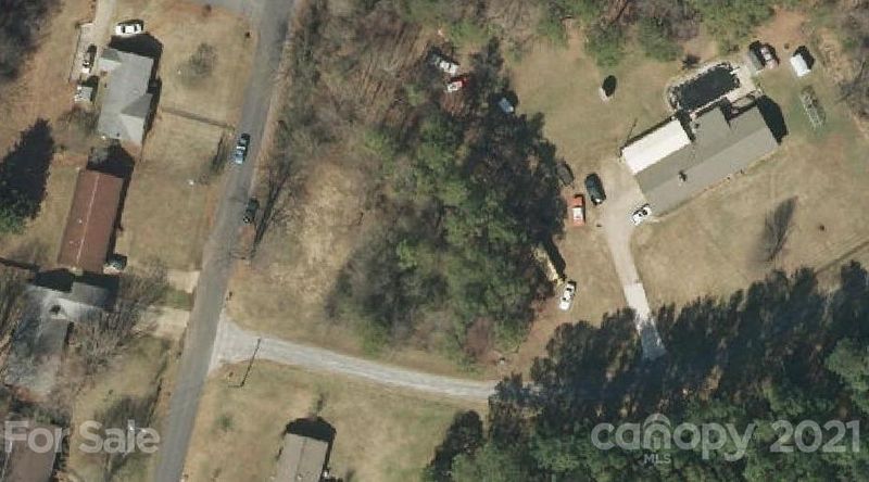 1402 8th Ave NW, Conover, NC 28613