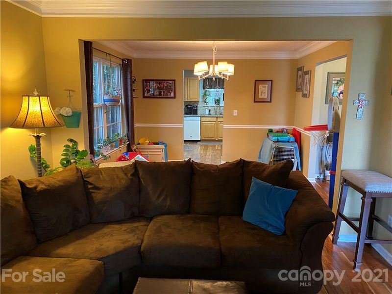 127 Ranlo Ave, Gastonia, NC 28054