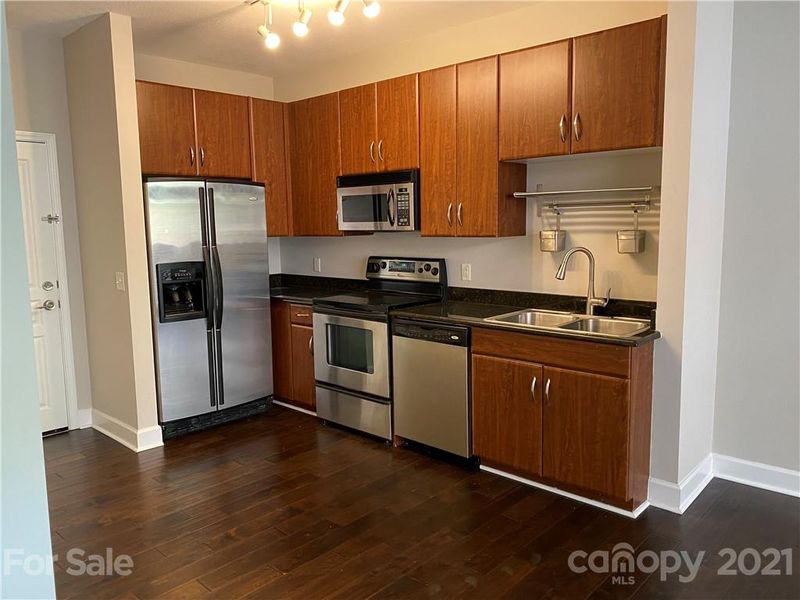 1320 Fillmore Ave #326, Charlotte, NC 28203