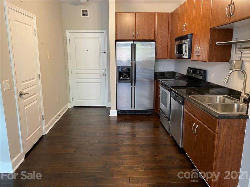 1320 Fillmore Ave #326, Charlotte, NC 28203