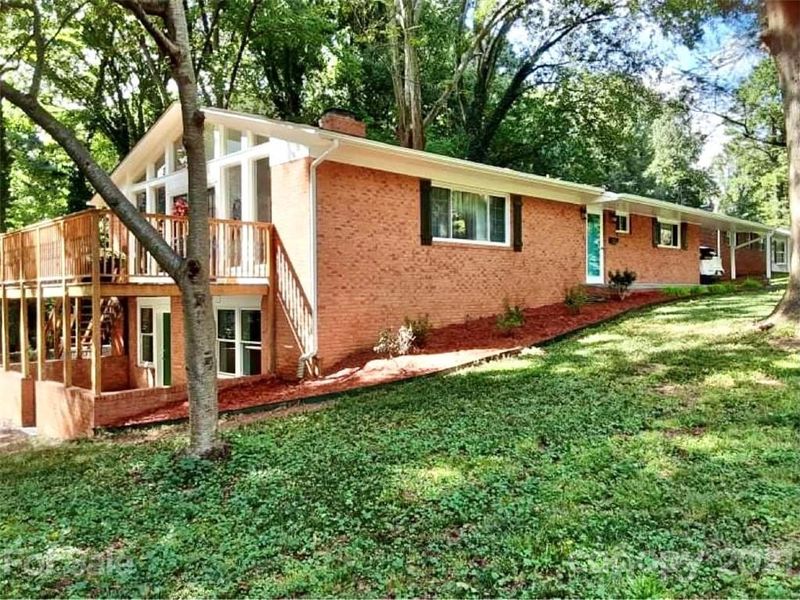 325 Ruby Ln, Gastonia, NC 28054