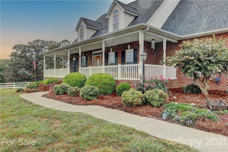 1328 Tot Dellinger Rd, Cherryville, NC 28021