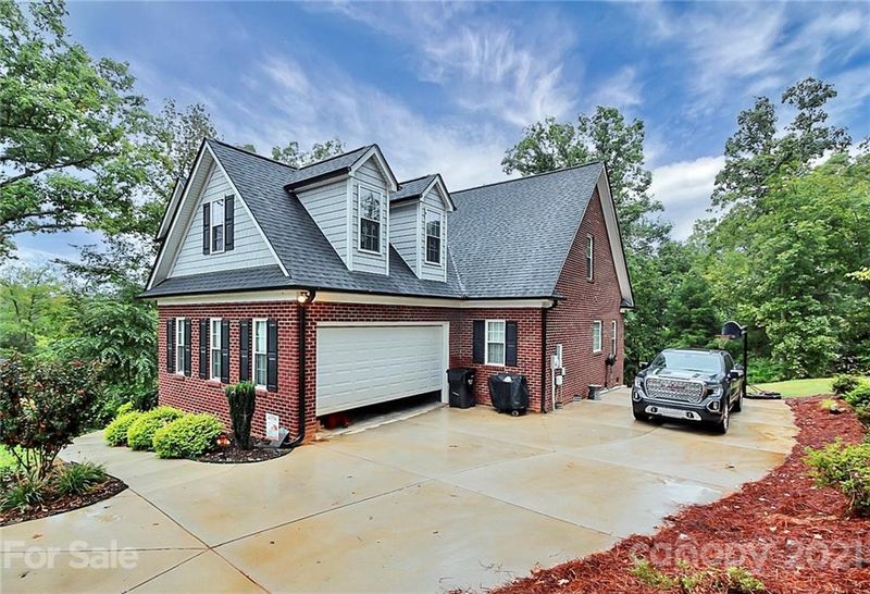 4116 Camden Oaks Ln, Monroe, NC 28110