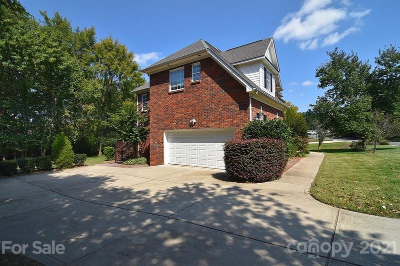 104 Price Point Dr, Monroe, NC 28110