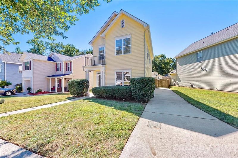 4820 Eaves Ln, Charlotte, NC 28215