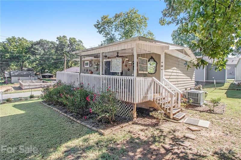 618 S Harding Ave, Kannapolis, NC 28083