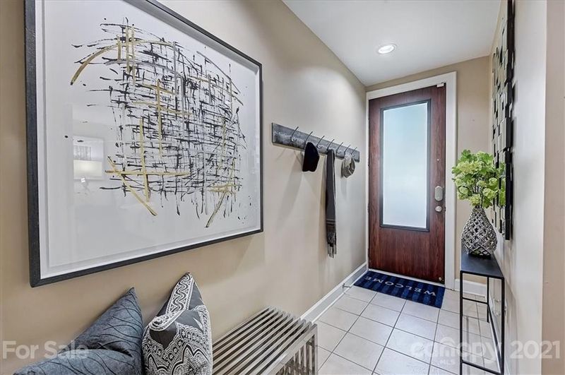614 E 10th St, Charlotte, NC 28202