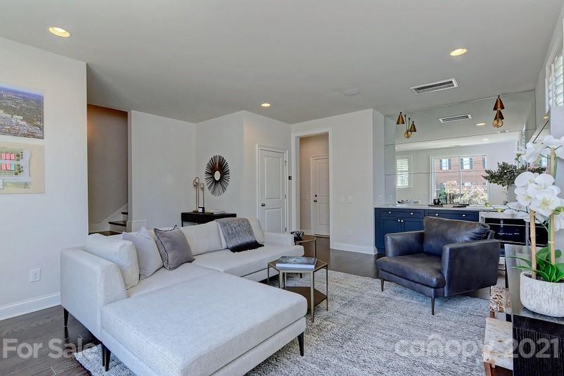 1205 Cotswold Pl, Charlotte, NC 28211