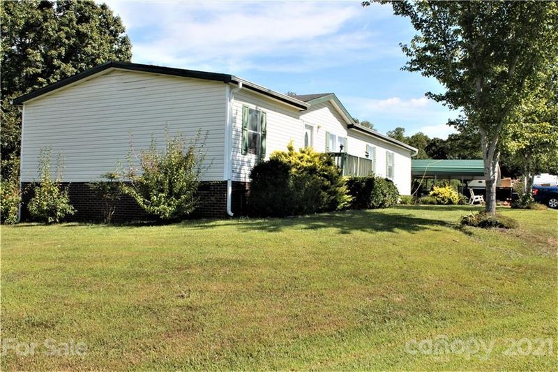 2100 Constance Ct, Dallas, NC 28034